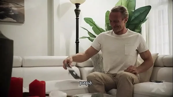 le regalo mi coño a mi padrastro. sub español. ver completo en: pornsuborg