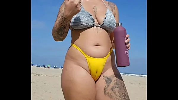 Ele pediu um Boquete na Praia